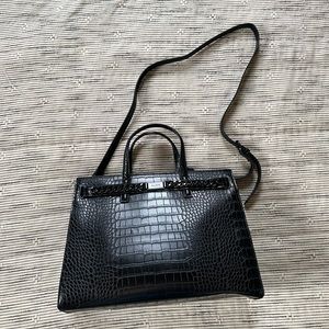 NWOT GORGEOUS Aldo Nilo Crodile Black Tote